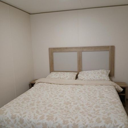 Gold Plus Caravan ดิมเชิร์ช ภายนอก รูปภาพ